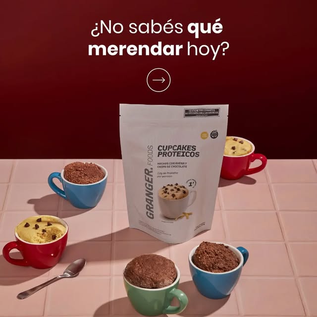 Cupcakes proteicos Granger en tazas de colores